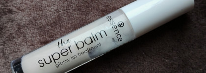 Essence The super balm Glossy lip treatment - бальзам, который вам не нужен