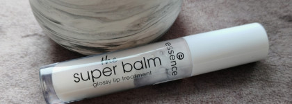 Essence The super balm Glossy lip treatment - бальзам, который вам не нужен