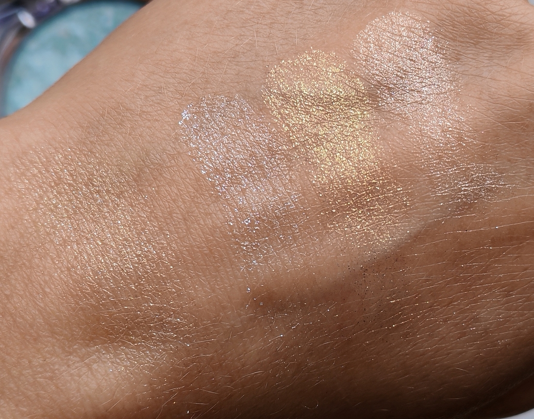 Слева направо: смесь всех цветов, голубой, золотой, цвет шампанского