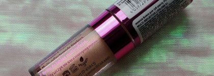 Essence pearly potion multi-reflective lipgloss 01 Golden peach