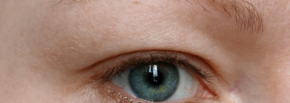 Кофеиновые патчи Vivienne sabo Basic Luxury caffeine depuffing eye patches