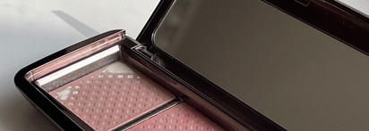 Project pan 2022. Разобраться в косметичке - разобраться в голове.