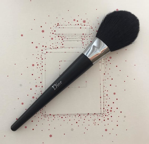 Создай свой идеальный Makeup с помощью профессиональных кистей от  Dior# Backstage Makeup