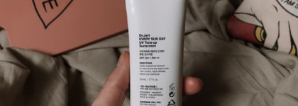 Защита от солнца: лицо. Набор Dr. Jart+ Every Sun Day UV Tone Up Sunscreen + пенка для умывания Dermaclear