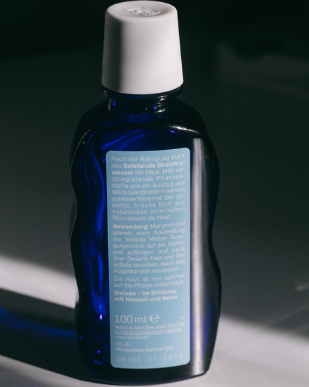 Just Ok pt. 1: коротко о живительном тонике для лица Weleda Refining Toner