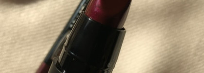 Такие разные продукты для губ от бренда IsaDora