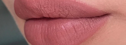 Красивая повседневная Golden Rose Matte Lipstick 18