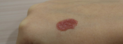 Универсальный блеск для губ Clinique Pop Splash в оттенке 06 Adore U