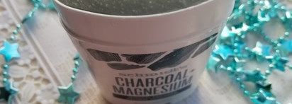 Моя прелесть - натуральный дезодорант Schmidt's Charcoal + Magnesium mineral enriched natural deodorant. Без алюминия, парабенов, фосфатов и прочей химии