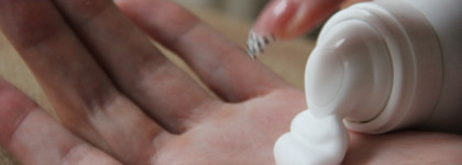 Восхитительная нежность для моей кожи от Kenzoki - Мягкий очищающий мусс Lotus, восхитительная отшелушивающая вода Eau exfoliante Stupefiante и ночная маска для лица Belle de jour( " Маска Мечты")