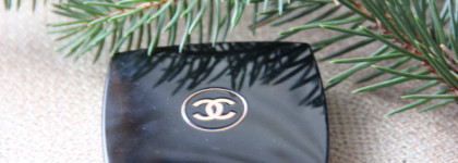 Прекрасная палетка для смоки: палетка теней из коллекции Chanel Makeup Collection Holiday 2018 в оттенке 908 Noire Lamé