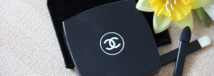 Замечательный дуэт для макияжа губ Duo baume et poudre à lèvres от Chanel в оттенке 410 Rosso Pompeiano