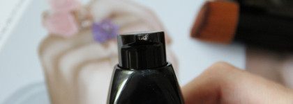 Тон невидимка: флюид тинт Les Beiges Eau De Teint от Chanel в оттенке Light