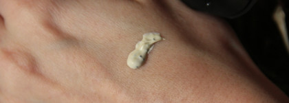 Мое знакомство с продукцией ОMG: глиняная маска-детокс Double Dare Bouncing Mask и пилинг-гель от черных точек Double Dare Pulling Gel Kit (+ массажная щеточка)