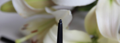 Самая нужная вещь в моей косметичке: водостойкий карандаш Stylo Yeux Waterproof в оттенке 10 Ébène