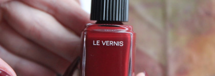 Лаки из коллекции Les ornements de Chanel в оттенках 715 Deepness и 719 Richness