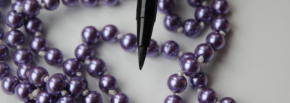 Моя прелесть: интенсивная стойкая подводка для глаз Signature de Chanel (Intense Longwear Eyeliner Pen) в оттенке 10 Noir