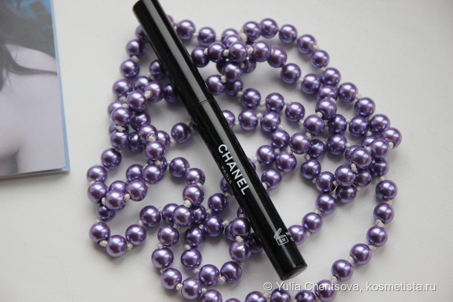 Моя прелесть: интенсивная стойкая подводка для глаз Signature de Chanel (Intense Longwear Eyeliner Pen) в оттенке 10 Noir