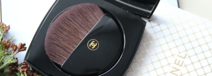 Новинка в моей коллекции: пудра-хайлайтер Chanel Eclat Du Desert Illuminating Powder из коллекции Desert Dream Spring 2020 от Chanel