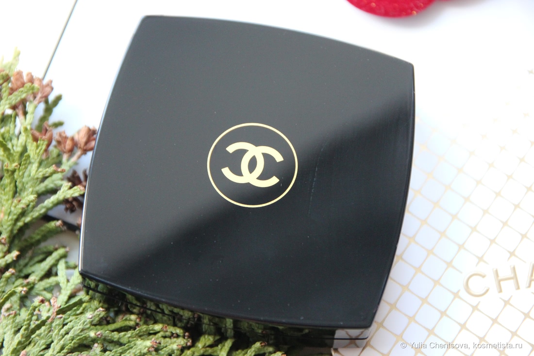 Новинка в моей коллекции: пудра-хайлайтер Chanel Eclat Du Desert Illuminating Powder из коллекции Desert Dream Spring 2020 от Chanel