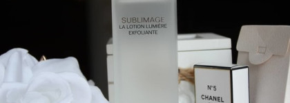 Средства линии Sublimage от Chanel в моем уходе: отшелушивающий лосьон Chanel Sublimage la lotion lumière exfoliante и деликатное мыло Chanel Sublimage le savon de soin