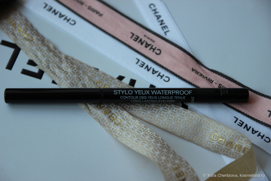 Стойкий контурный карандаш для глаз Stylo yeux waterproof в оттенке 10 Ébène.