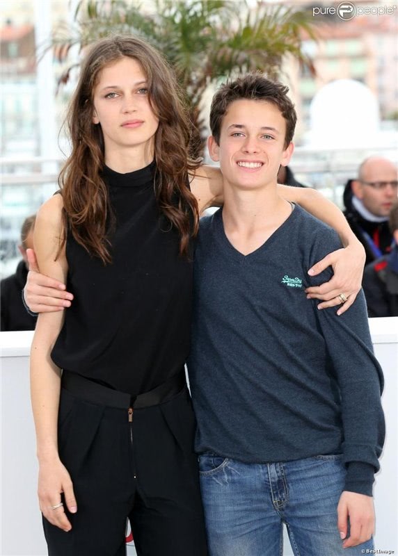 Марина Вакт и ее юный партнер по фильму  Фантен Рава на встрече с прессой в Каннах. 2013.