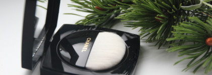 Рождество 2020 от Chanel: румяна-хайлайтер из коллекции Illuminating Blush Powder Les Chaînes de Chanel