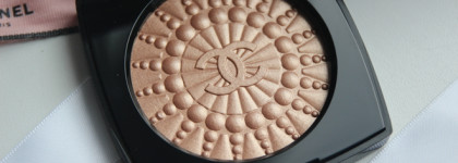 Золотое сияние жемчуга: румяна-хайлайтер Perles de Lumière из азиатской коллекции Perles et Éclats de Chanel (Le Blanc 2021)