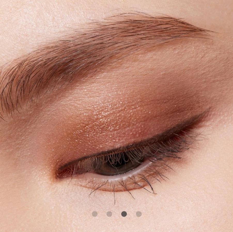 Промо-макияж с оттенком Copper. Скрин с официального сайта.