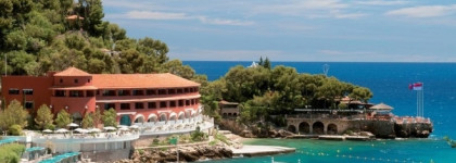 Путешествие в Монако: показ Chanel Cruise 2022/23 в Монте-Карло