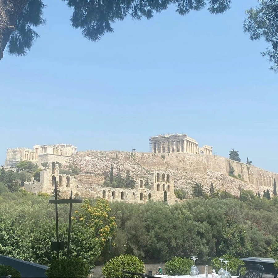 Вид на Афины. Фото участника съемочной группы. Фото из источника.