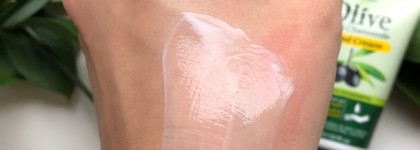 Нежные руки с кремами Clarins и HerbOlive