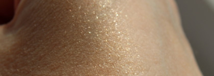 Шиммер для лица, глаз и губ Shiseido Aura Dew Face, Eyes, Lips. Оттенок Solar 02