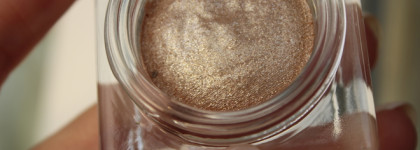 Шиммер для лица, глаз и губ Shiseido Aura Dew Face, Eyes, Lips. Оттенок Solar 02