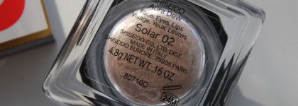 Шиммер для лица, глаз и губ Shiseido Aura Dew Face, Eyes, Lips. Оттенок Solar 02