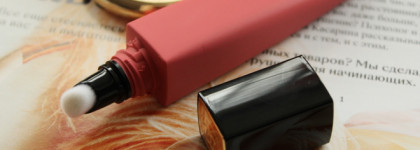 Жидкая матовая помада для губ с эффектом пудры Chanel Rouge Allure Liquid Powder 952