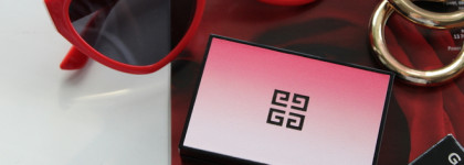 Лето, загар и компактные двухцветные румяна для лица Givenchy Prisme Blush в оттенке 10 power