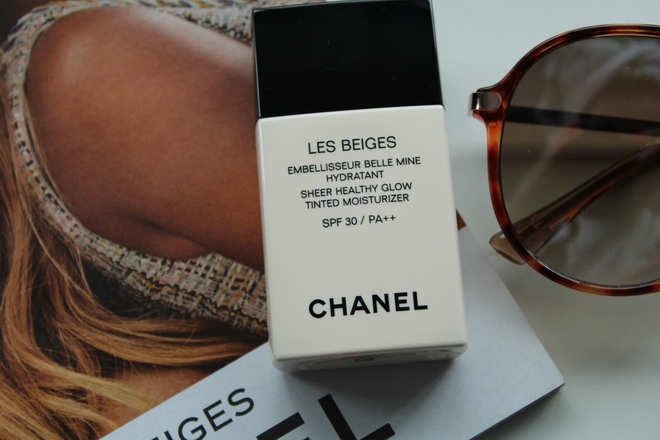 Chanel Les Beiges Sheer Healthy Glow Tinted Moisturizer SPF 30 в оттенке Medium