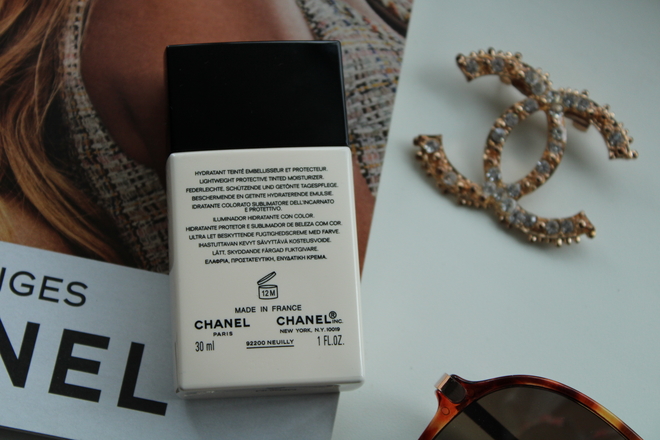 Chanel Les Beiges Sheer Healthy Glow Tinted Moisturizer SPF 30 в оттенке Medium