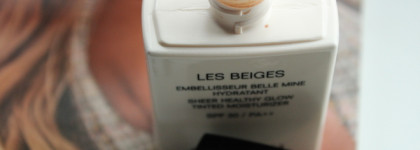 Chanel Les Beiges Sheer Healthy Glow Tinted Moisturizer SPF 30 в оттенке Medium