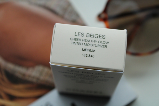 Chanel Les Beiges Sheer Healthy Glow Tinted Moisturizer SPF 30 в оттенке Medium