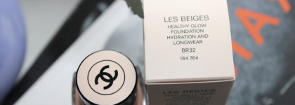 Тональный флюид Chanel Les Beiges Healthy Glow Foundation Hydration and Longwear в оттенке BR32