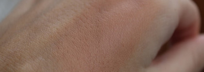 Тональный флюид Chanel Les Beiges Healthy Glow Foundation Hydration and Longwear в оттенке BR32