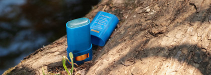 Прозрачный солнцезащитный стик SPF 50 + UVA от Shiseido