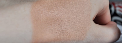 Украшение кожи при помощи Морковного, т. е Светлого оттенка Clair от Erborian CC Creme HD Radiance SPF25