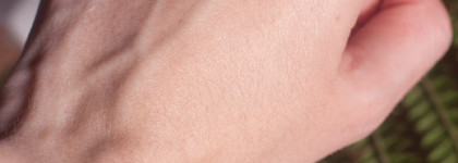 Украшение кожи при помощи Морковного, т. е Светлого оттенка Clair от Erborian CC Creme HD Radiance SPF25