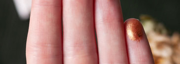 Обманчивая гамма Wild Naturе палетки теней Vivid Earth Eye Palette от Sephora Collection