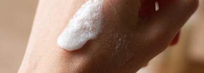 Продолжаем очищать волосы с Christophe Robin. В ход пошла лимонная маска Cleansing Mask with Lemon + сравнение с соляным скрабом Cleansing Purifying