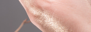 Тени Scattered Light от Hourglass в оттенке # Vivid